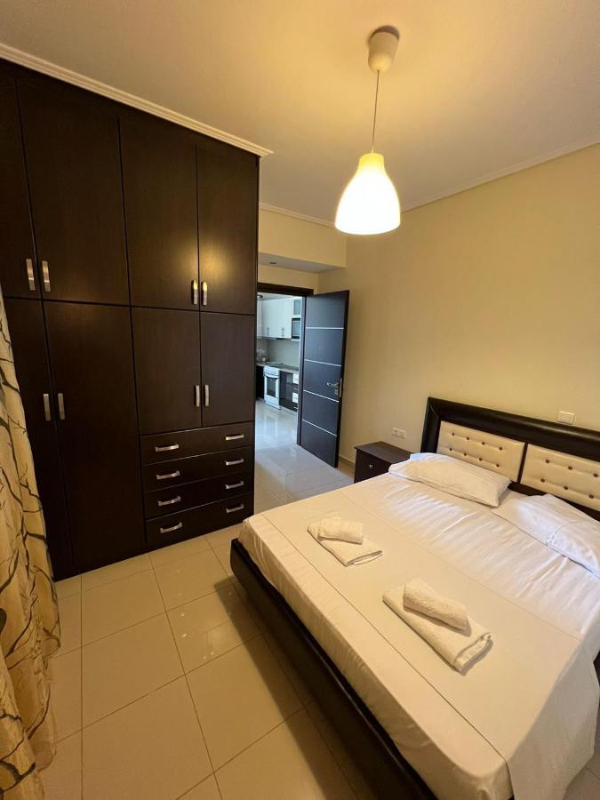 Adam Apartments Sarandë Exterior foto
